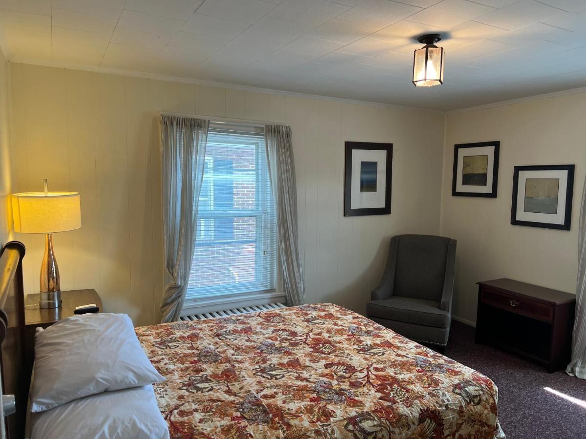 Simmons And Motel Hershey