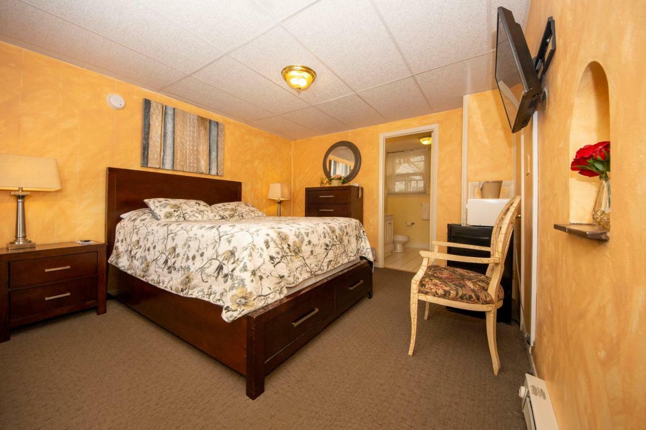 Simmons And Motel Hershey