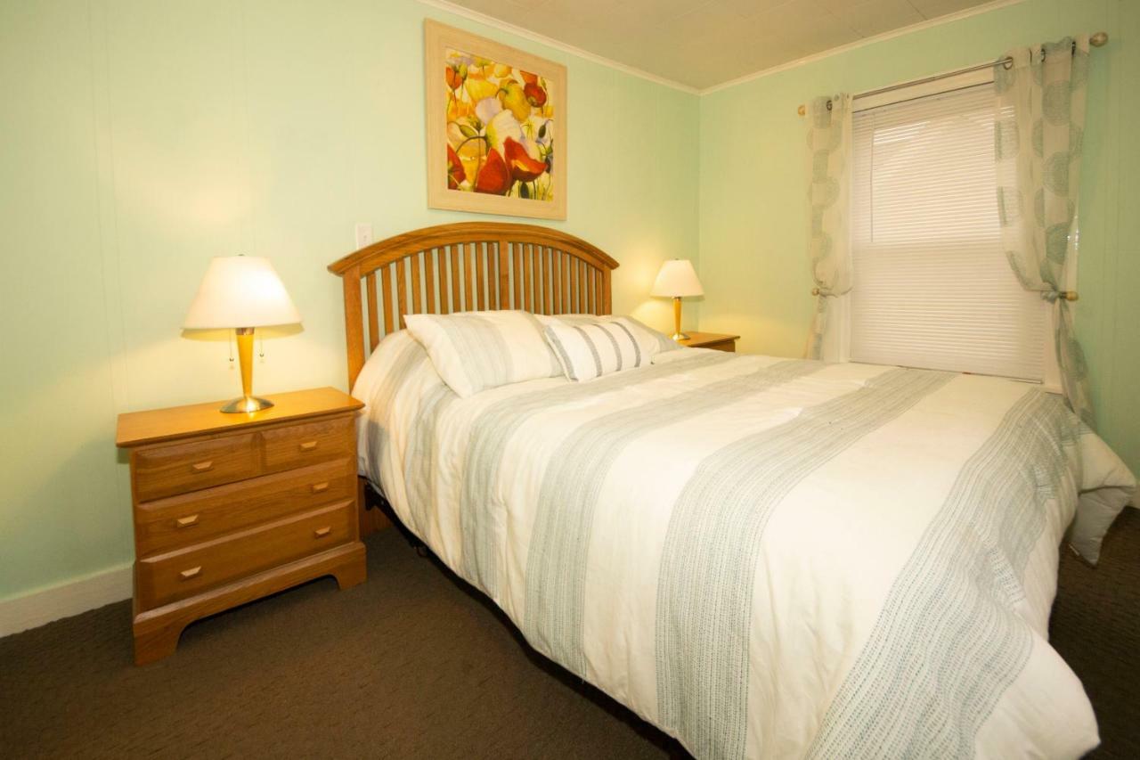 Motel Simmons And
